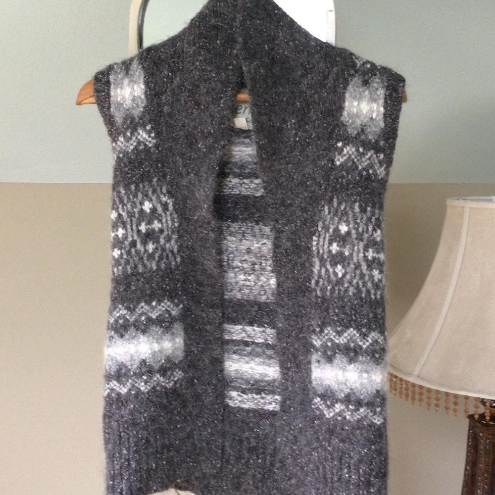 Kenji vest